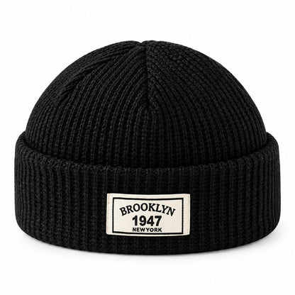 Unisex Cuffed Rib-Knit Beanie – Low-Profile Letter Patch Winter Hat