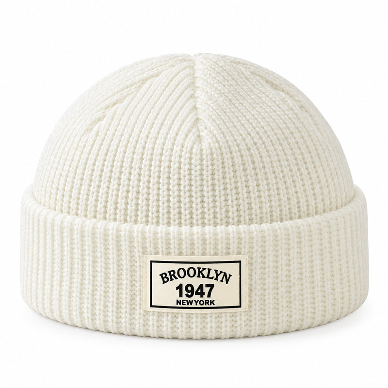Unisex Cuffed Rib-Knit Beanie – Low-Profile Letter Patch Winter Hat