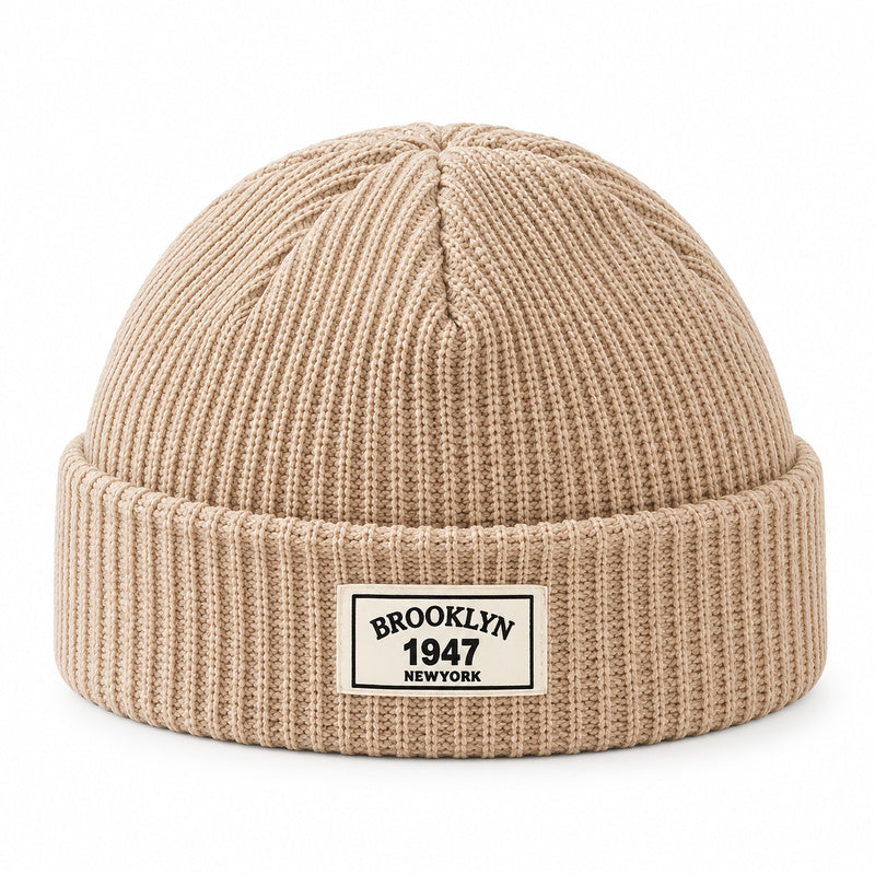 Unisex Cuffed Rib-Knit Beanie – Low-Profile Letter Patch Winter Hat