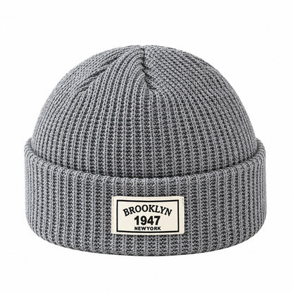 Unisex Cuffed Rib-Knit Beanie – Low-Profile Letter Patch Winter Hat