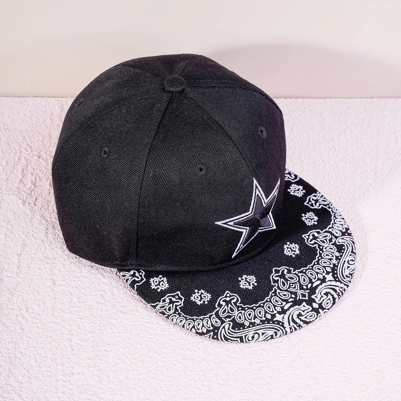 Star Embroidery Paisley Snapback Cap – Streetwear Flat Bill Hat