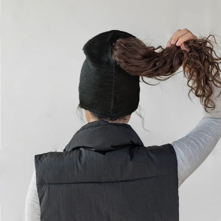 Women's Magnetic Ponytail Beanie | Knit Winter Hat
